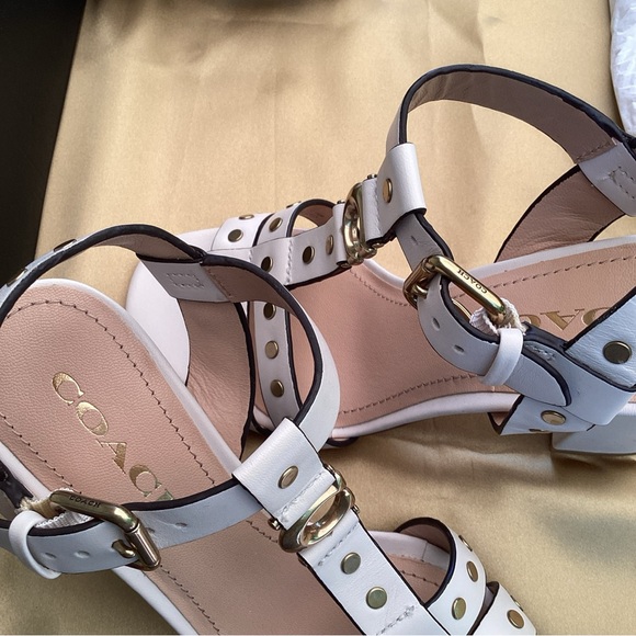 COACH leather sandals, 6 block heels rivets, chalk versatile color NEW - Picture 10 of 14